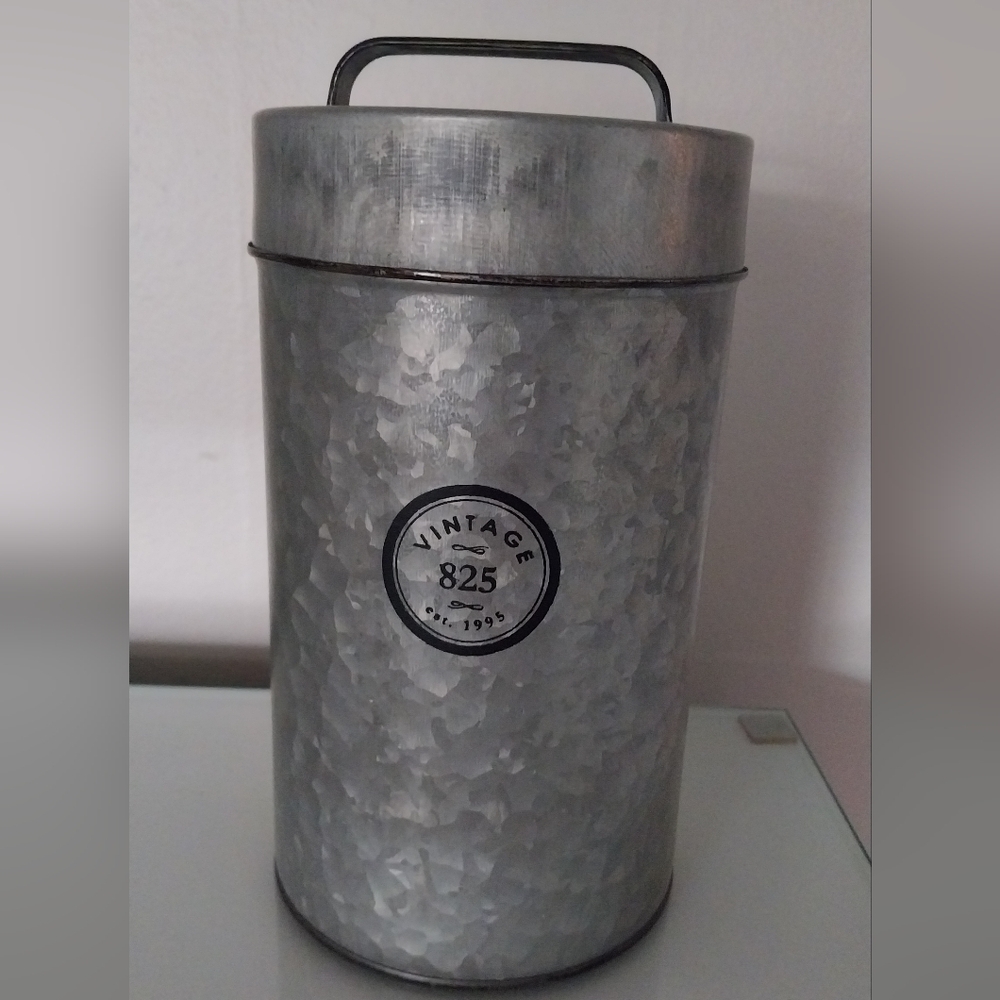 Decorative Food Container In Great Condition